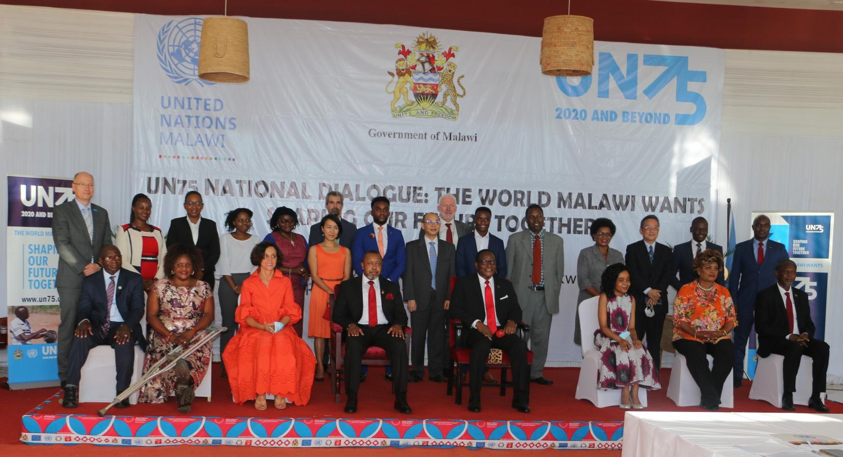 Group Photo: President Chakwera, Vice President Saulos Klaus Chilima, dialogue panelists and UN Country Team members